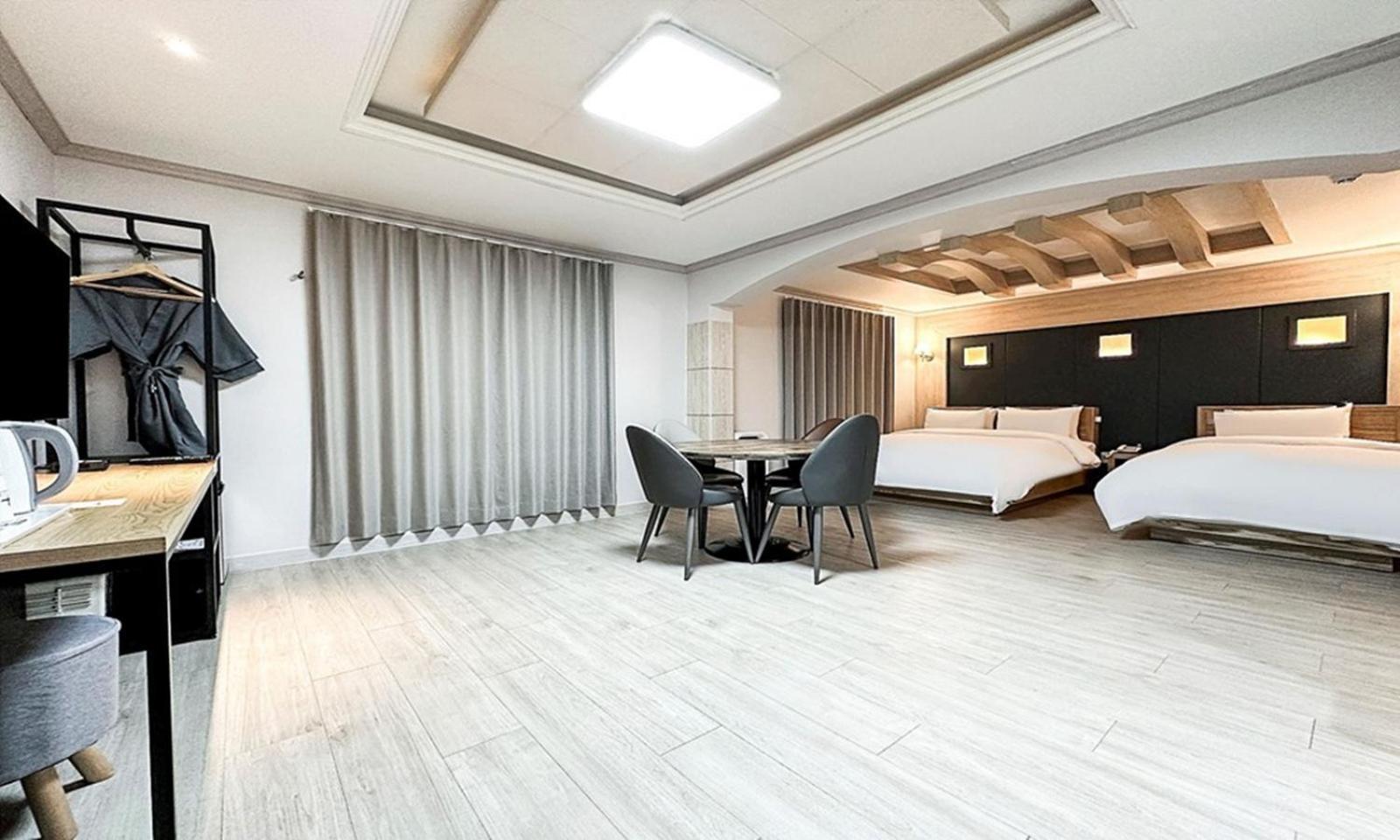 Gumi Time Hotel Екстериор снимка
