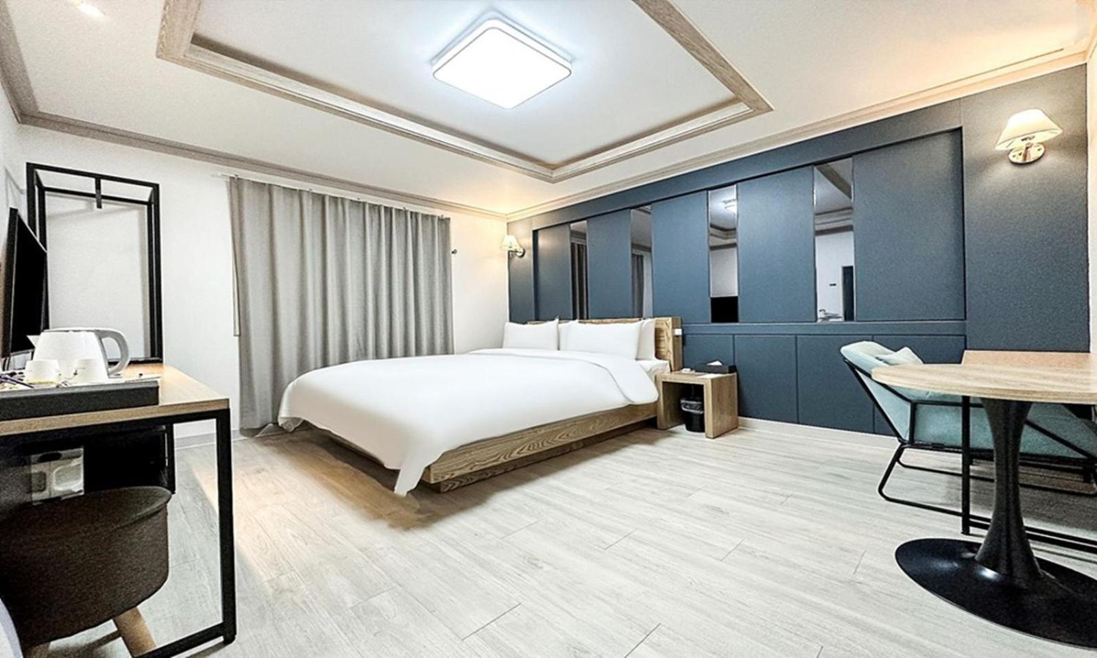 Gumi Time Hotel Екстериор снимка
