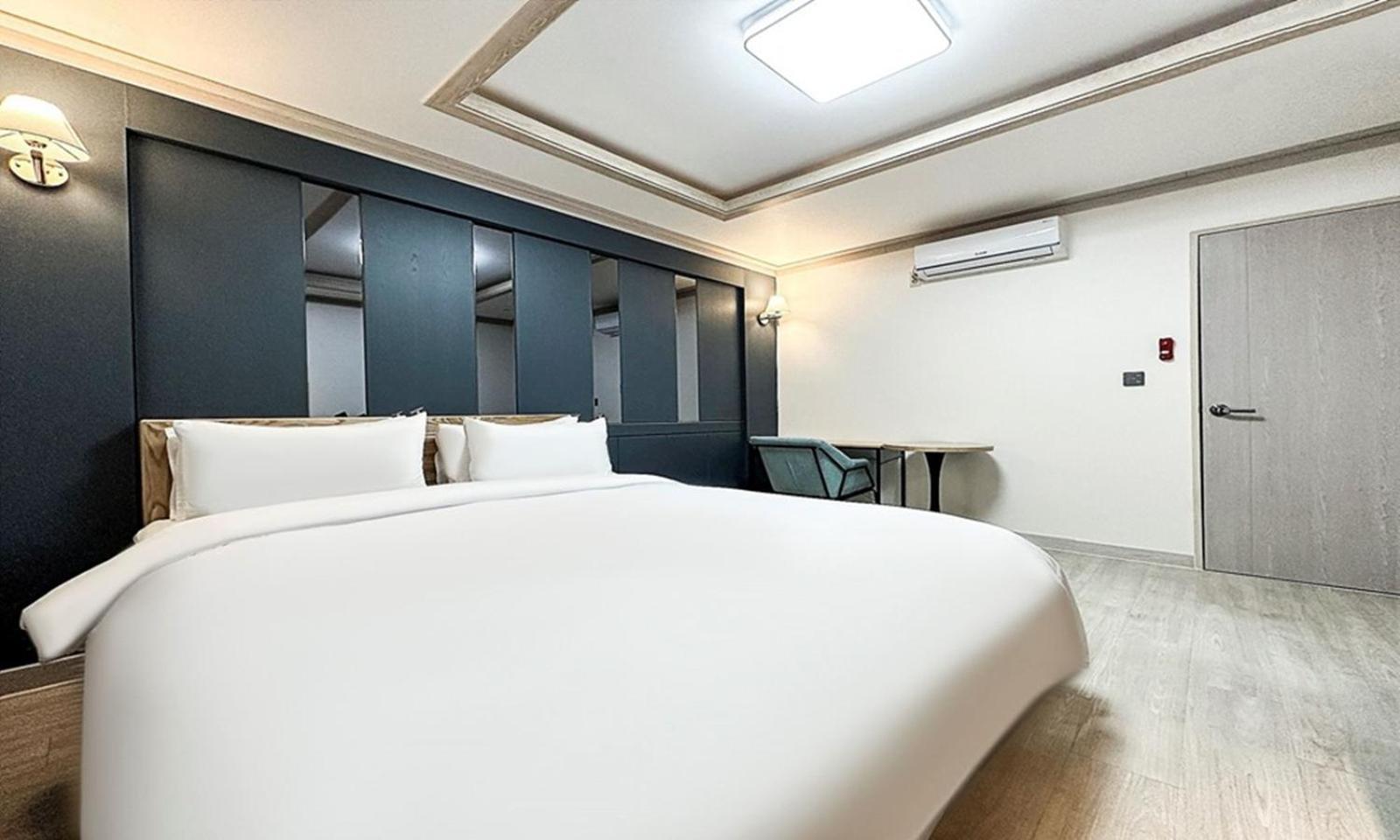 Gumi Time Hotel Екстериор снимка