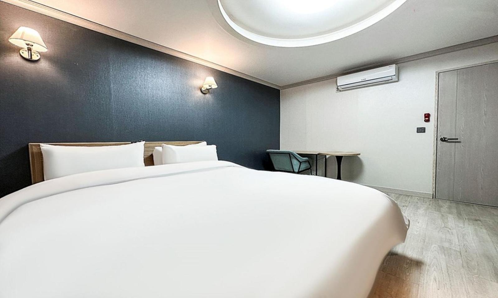 Gumi Time Hotel Екстериор снимка